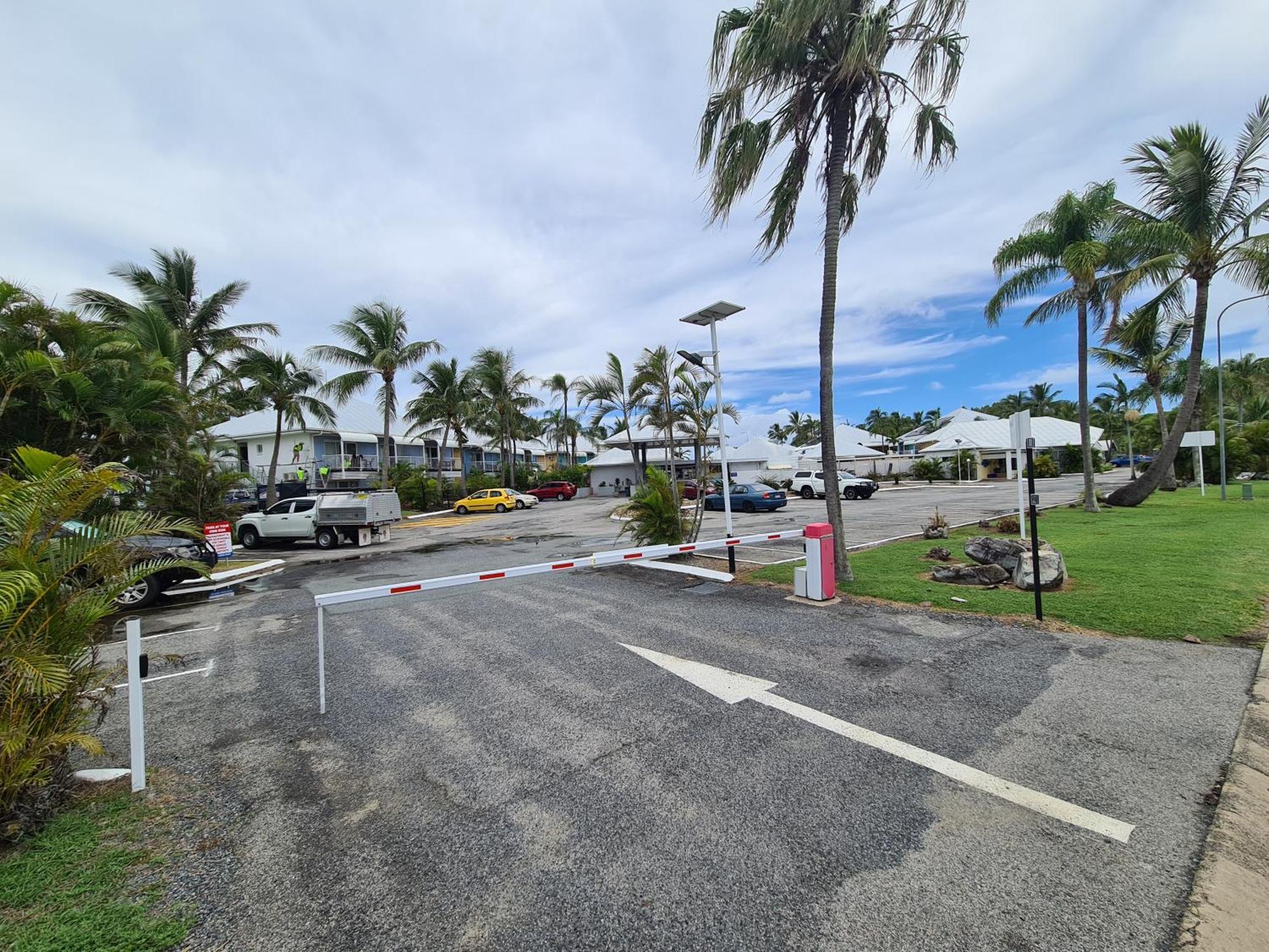 Dolphin Heads - Resort Unit - Absolute Beachfront! - Whitsunday Getaway! Mackay Exterior photo