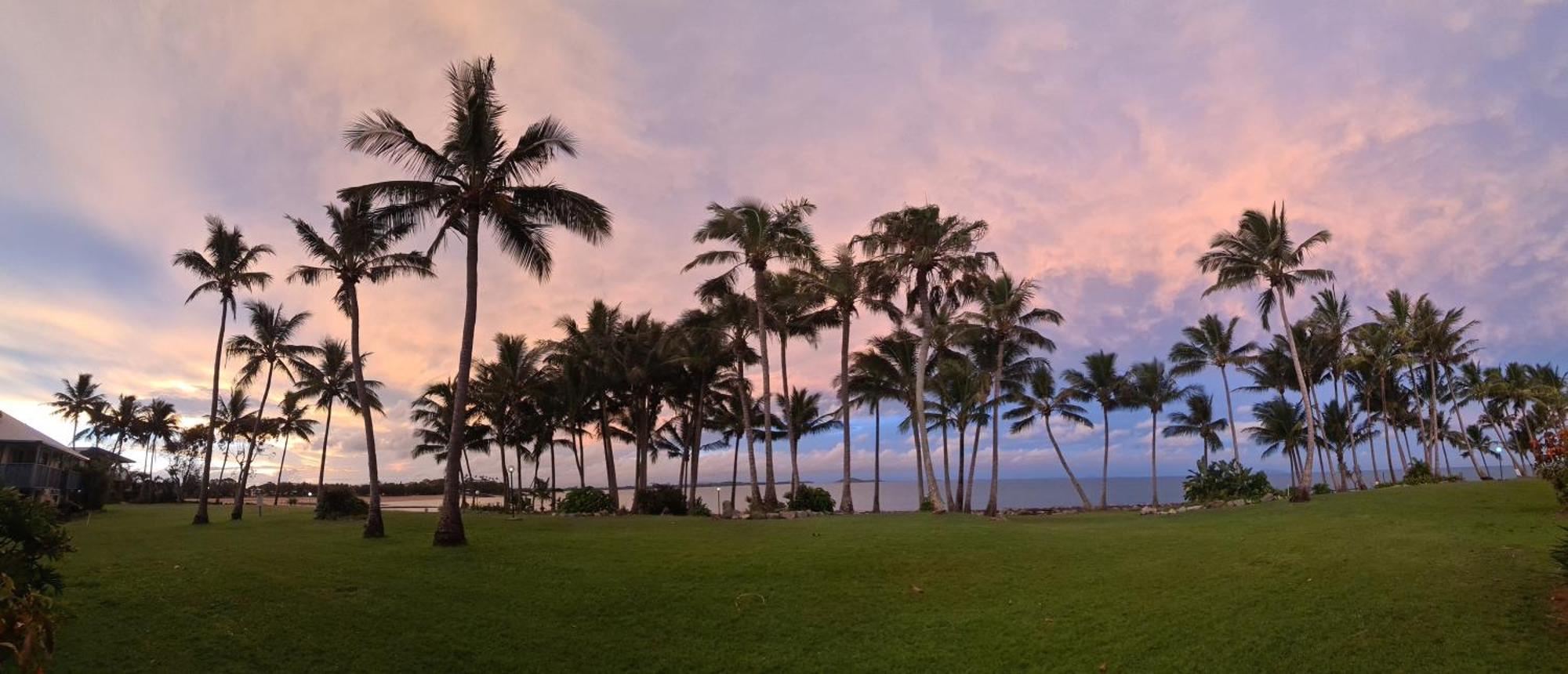 Dolphin Heads - Resort Unit - Absolute Beachfront! - Whitsunday Getaway! Mackay Exterior photo
