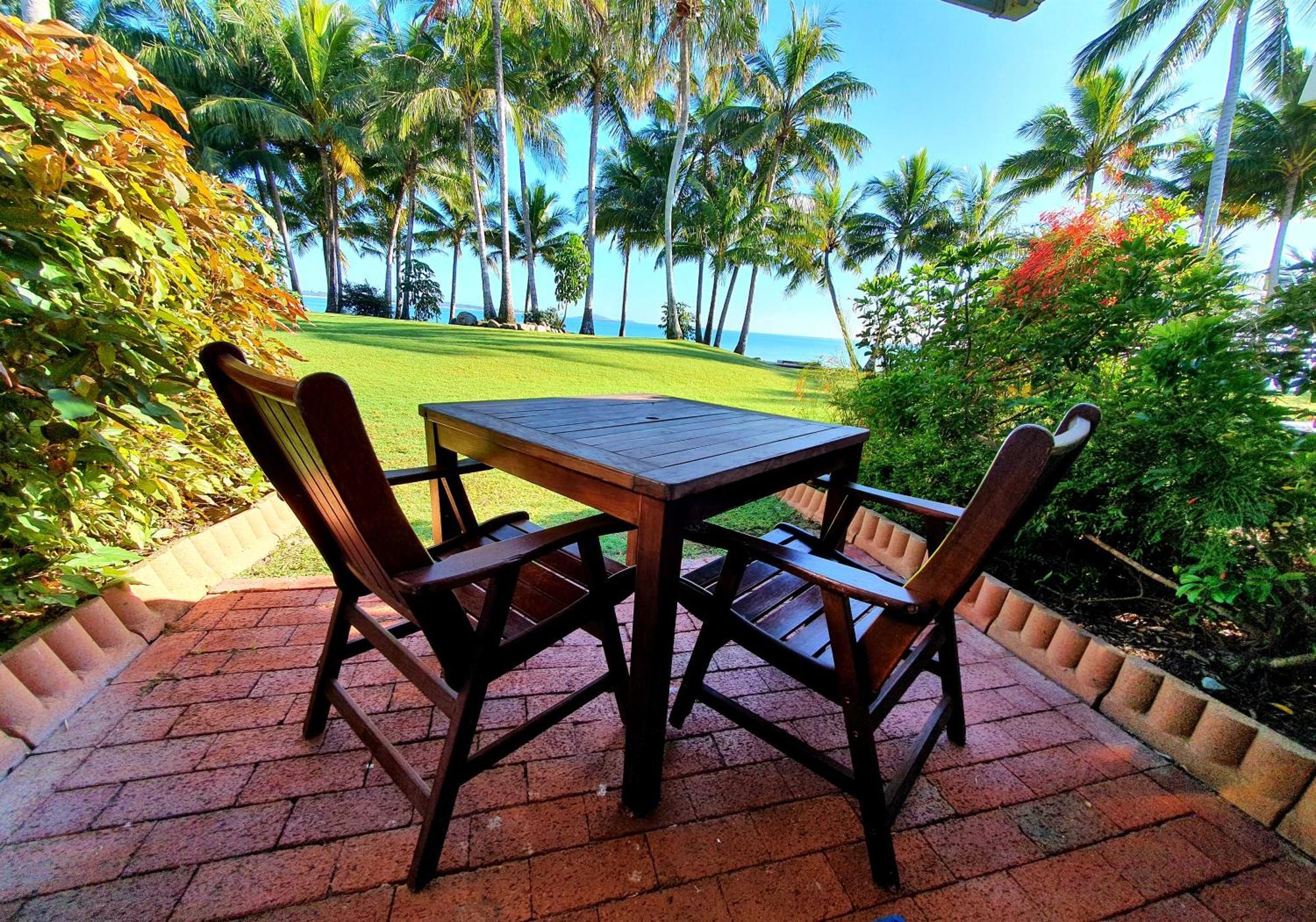 Dolphin Heads - Resort Unit - Absolute Beachfront! - Whitsunday Getaway! Mackay Exterior photo